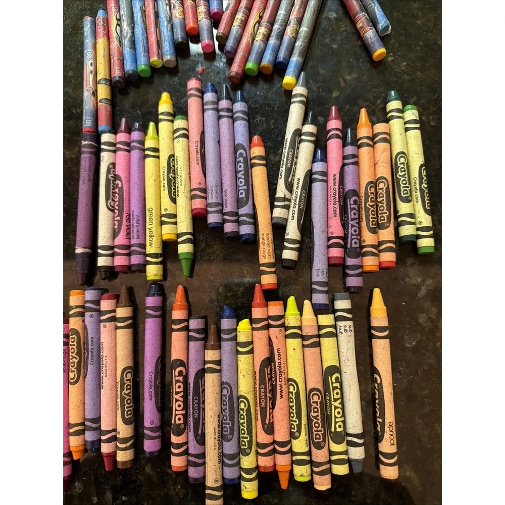 Crayola Crayon Bulk Lot Melting Crafts‎ Lot Colors Art Cars Crayons Disney Pixar